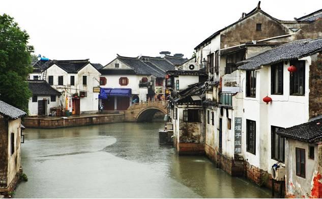 地板冒岩浆无敌版